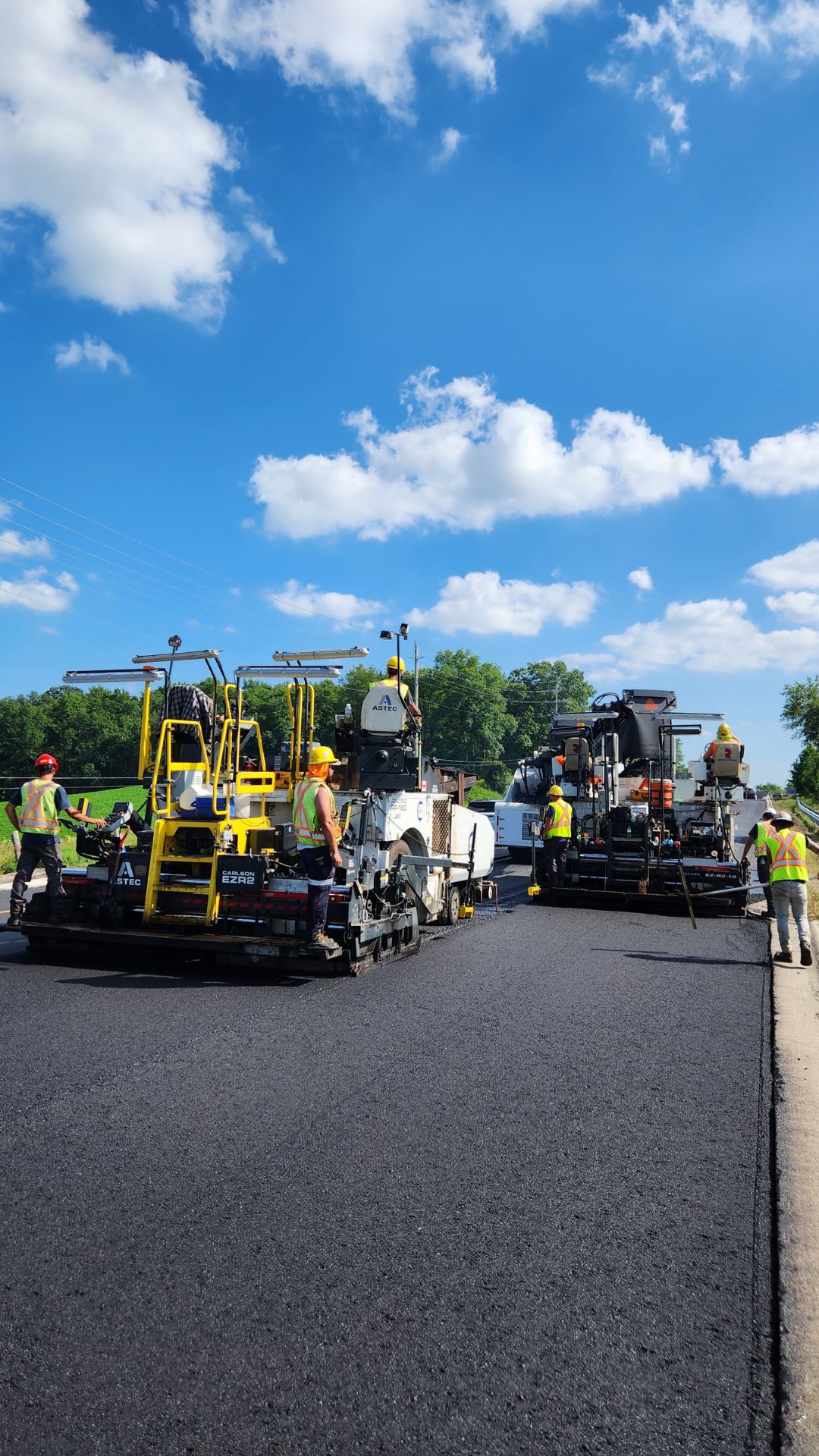Capital Paving - Paving Crew working on MTO Project